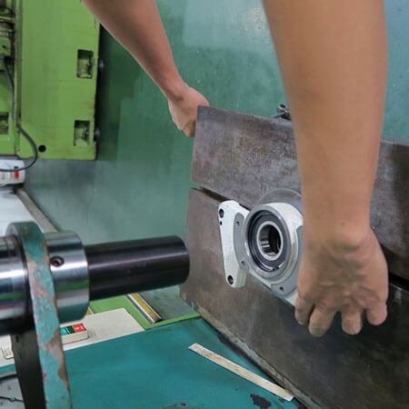 CNC Milling Machine - 5-4